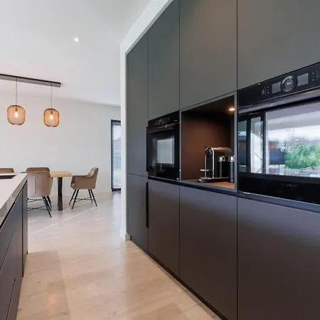 Moderne Ruime Luxe In Uden, Nederland *