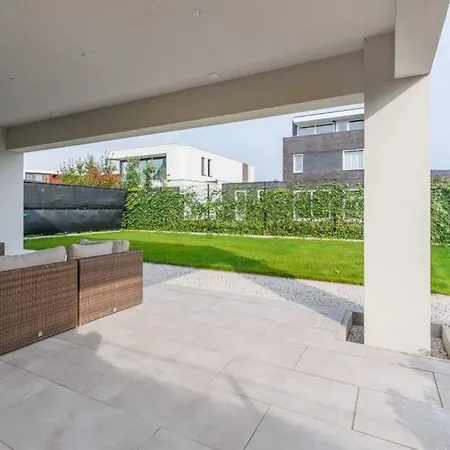 Moderne Ruime Luxe In Uden, Nederland *