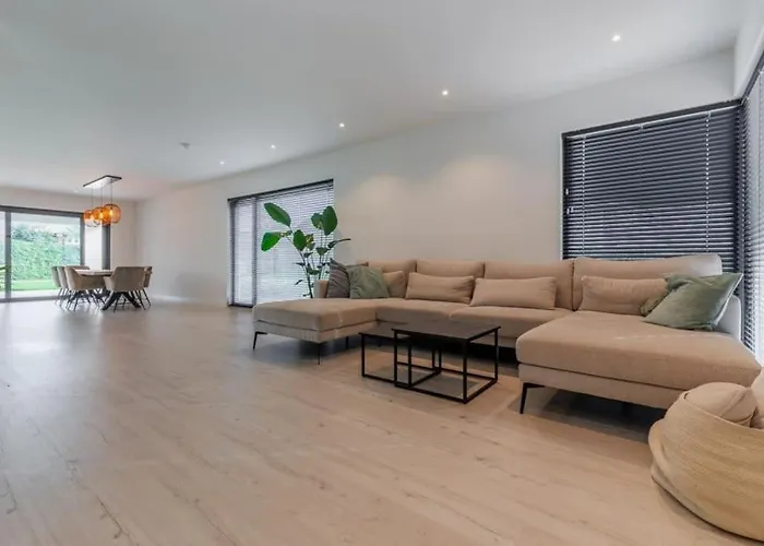 Moderne Ruime Luxe In Uden, Nederland