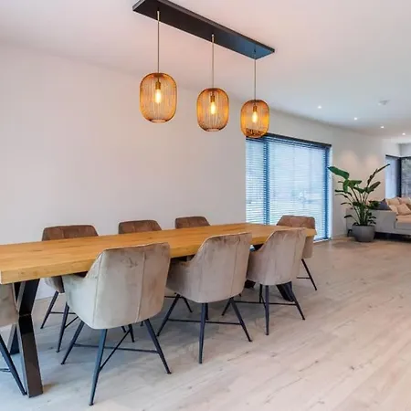 Villa Moderne Ruime Luxe In Uden, Nederland