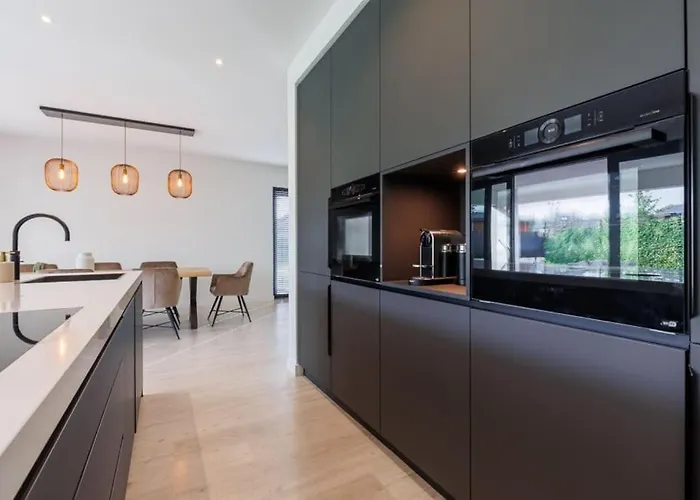 Moderne Ruime Luxe In Uden, Nederland *