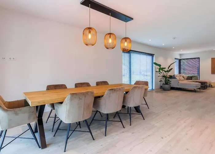 Willa Moderne Ruime Luxe In Uden, Nederland